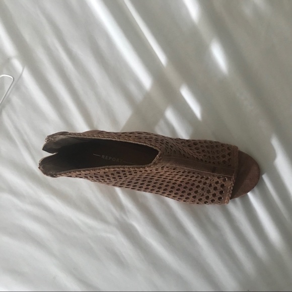 Heels - Picture 6 of 6